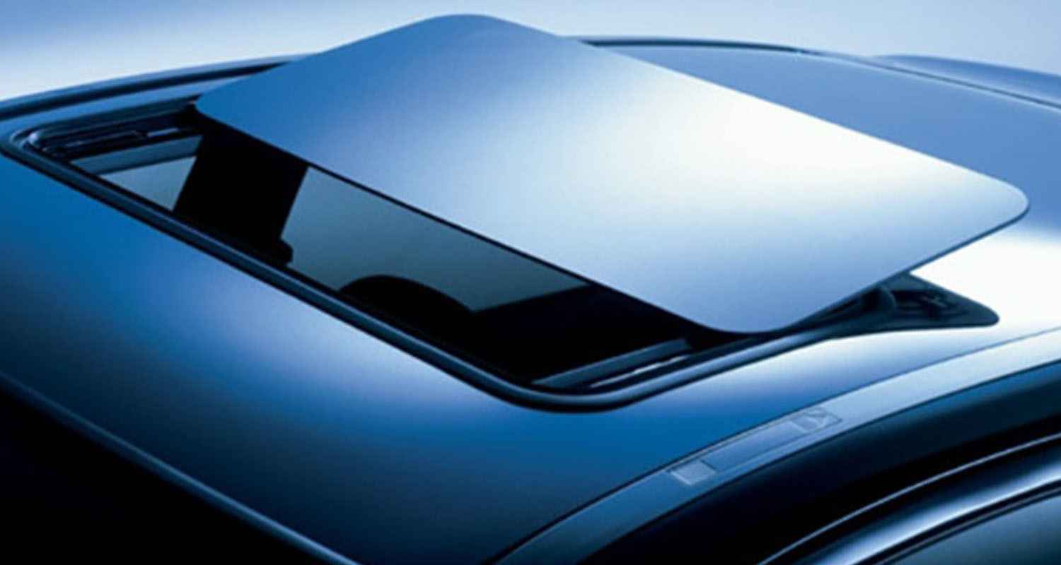 Raised sliding sunroof glass panel and roof opening